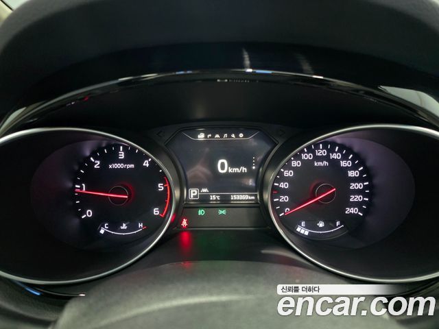 Kia Carnival 9-seater Noblesse 2015 — фото 9