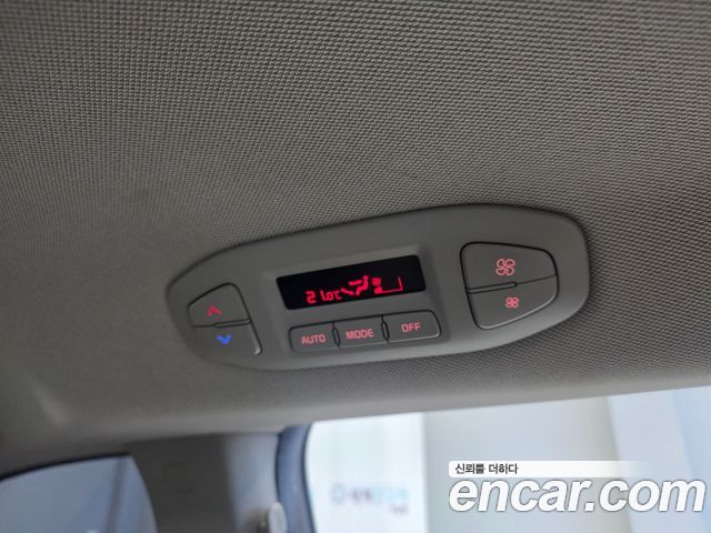 Kia Carnival 9-seater Noblesse 2015 — фото 21