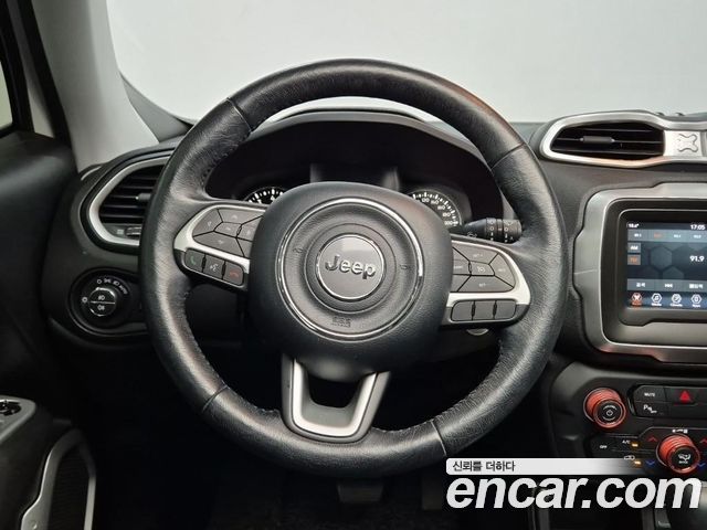Jeep Renegade 2.4 Longitude 2021 — фото 7
