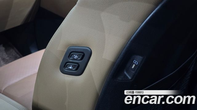 Kia Sorento (IV) Gasoline 2.5T 2WD Noblesse 2024 — фото 27