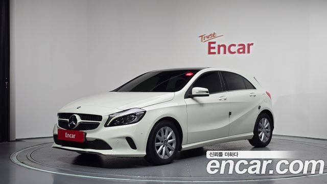 Mercedes-Benz A-Class (W176) A200 2017 — фото 1