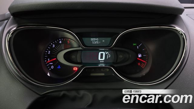 Renault Korea QM3 RE 2016 — фото 8