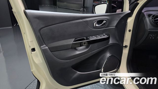 Renault Korea QM3 RE 2016 — фото 24