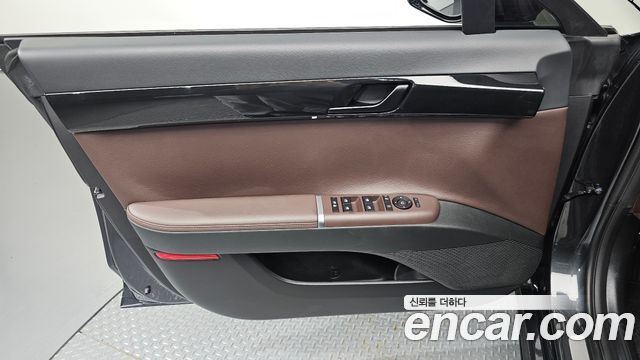 Hyundai Grandeur Hybrid (GN7) Premium 2023 — фото 30