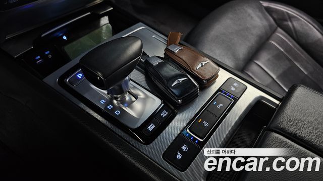 Genesis G80 3.3 GDI AWD Luxury 2017 — фото 9