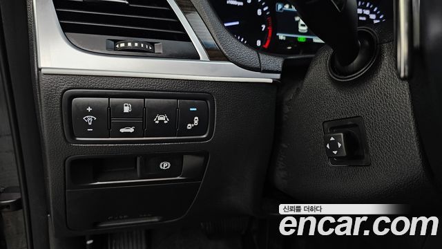 Genesis G80 3.3 GDI AWD Luxury 2017 — фото 17