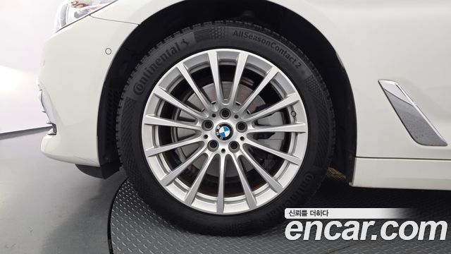 BMW 5 Series (G30) 520i Luxury 2020 — фото 5