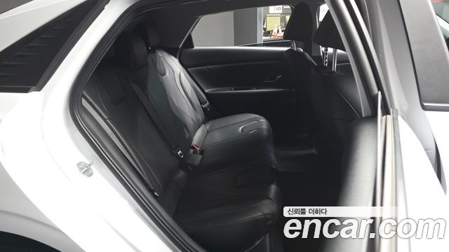 Hyundai Avante (CN7) 1.6 Smart 2023 — фото 12