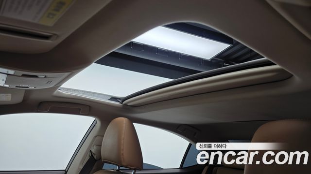 Lexus ES300h Supreme XV60 2017 — фото 18