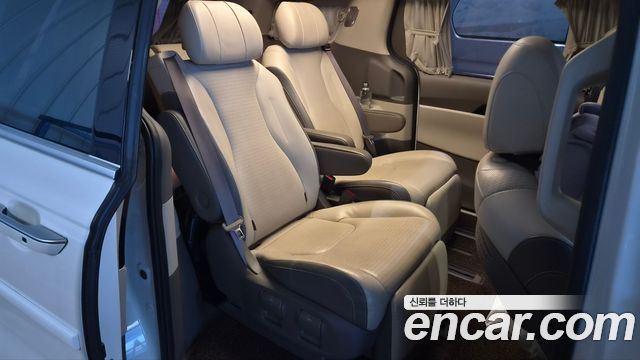 Kia Carnival (IV) Gasoline 7-Seater Signature 2021 — фото 10