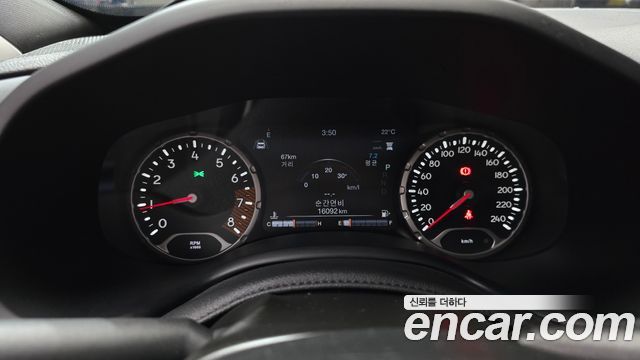 Jeep Renegade 1.3 Limited AWD 2022 — фото 8