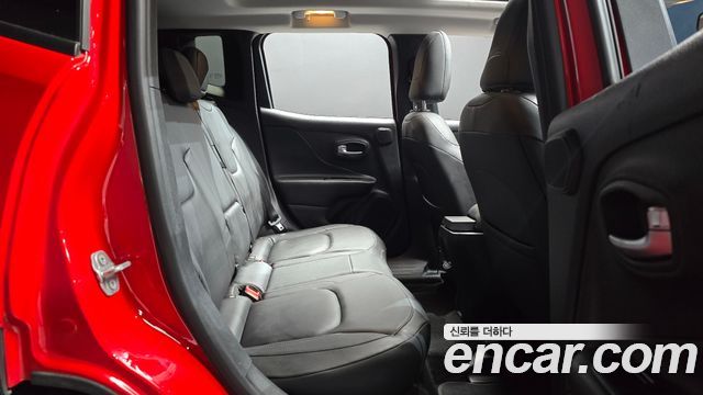 Jeep Renegade 1.3 Limited AWD 2022 — фото 11