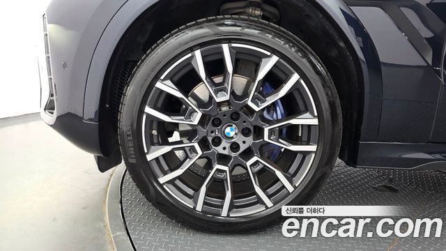BMW X6 (G06) xDrive40i M Sport 2024 — фото 5