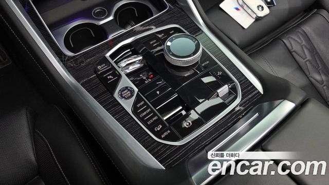 BMW X6 (G06) xDrive40i M Sport 2024 — фото 9