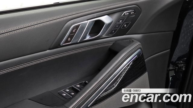 BMW X6 (G06) xDrive40i M Sport 2024 — фото 16