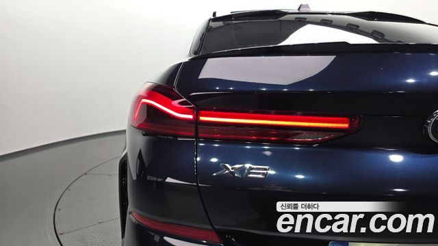 BMW X6 (G06) xDrive40i M Sport 2024 — фото 23