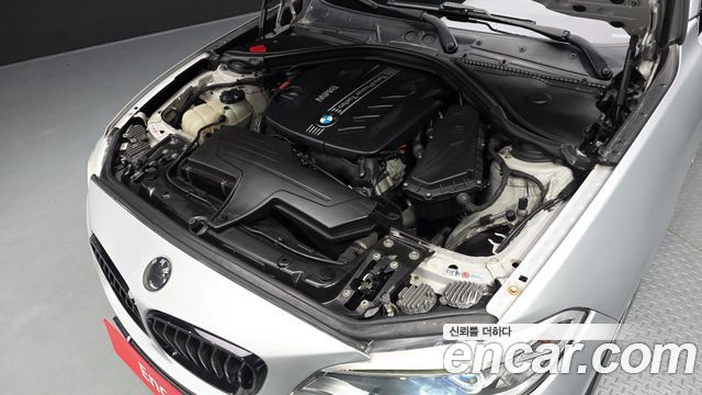 BMW 2 Series (F22) 220d M Sport Coupe 2014 — фото 6