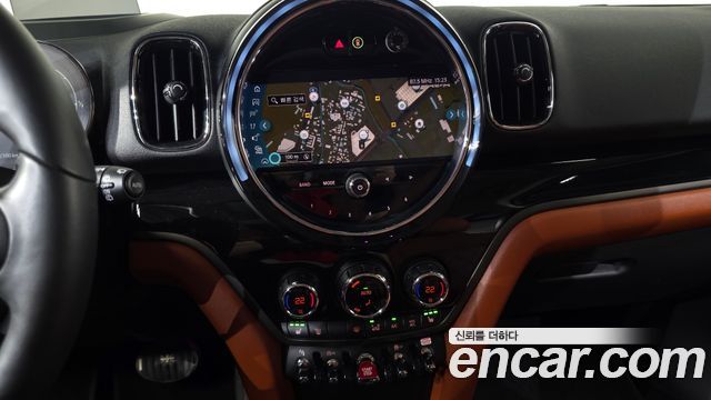 MINI Cooper S Countryman ALL4 Classic 2nd 2022 — фото 12