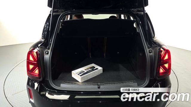 MINI Cooper S Countryman ALL4 Classic 2nd 2022 — фото 18