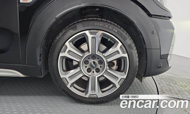 MINI Cooper S Countryman ALL4 Classic 2nd 2022 — фото 21
