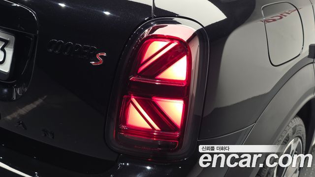 MINI Cooper S Countryman ALL4 Classic 2nd 2022 — фото 23