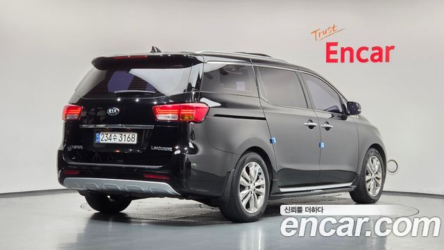 Kia Carnival Gasoline 7-seater Limousine President 2018 — фото 2