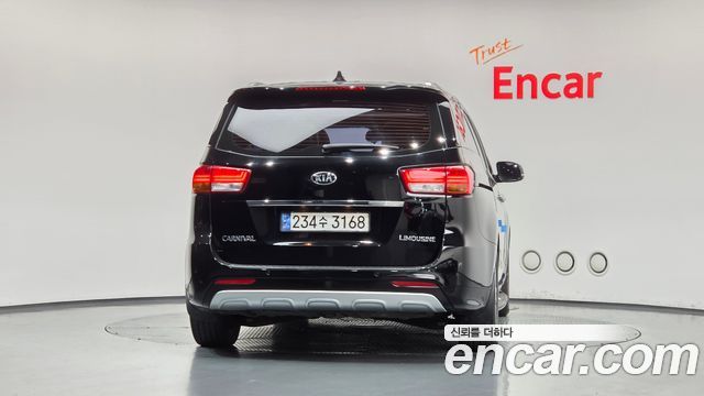 Kia Carnival Gasoline 7-seater Limousine President 2018 — фото 4