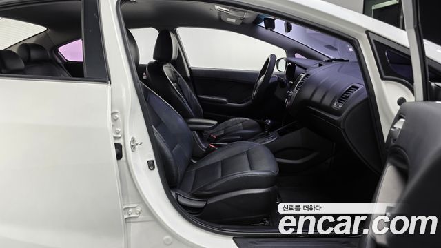 Kia K3 Trendy 2015 — фото 26