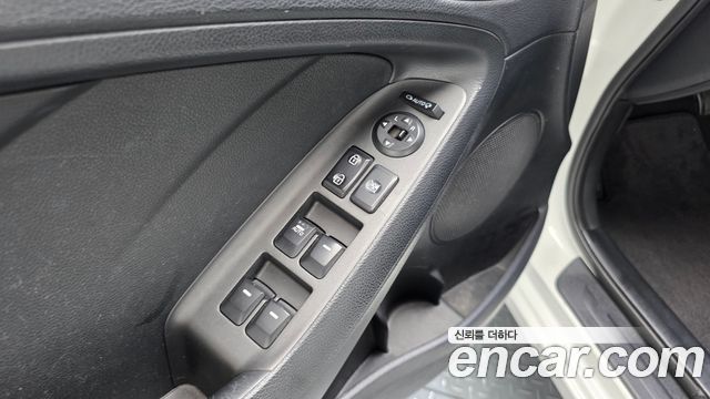 Kia K3 Trendy 2015 — фото 27