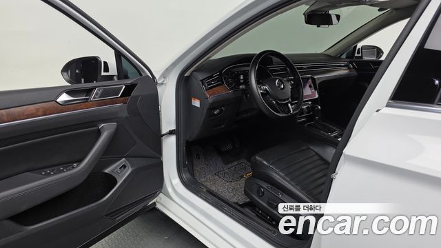 Volkswagen Passat GT (B8) 2.0 TDI Prestige 2018 — фото 10