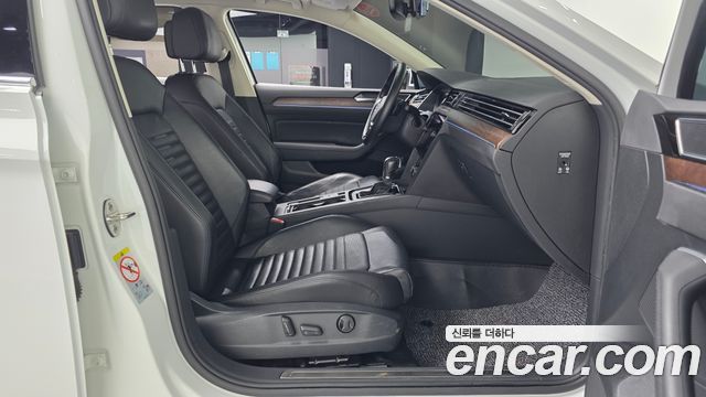 Volkswagen Passat GT (B8) 2.0 TDI Prestige 2018 — фото 15