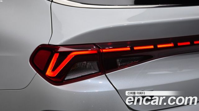 Kia K5 (III) 2.0 Signature 2020 — фото 23