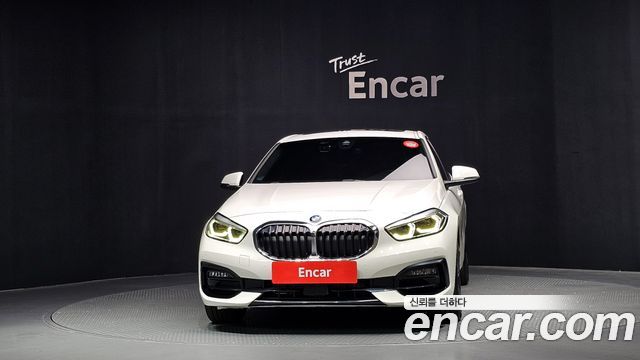 BMW 1 Series (F40) 120i Sports 2022 — фото 3
