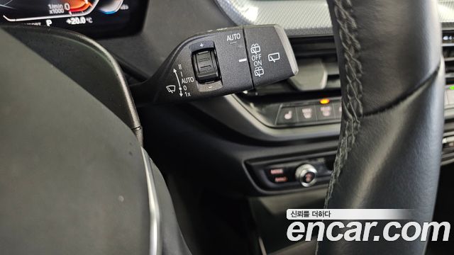 BMW 1 Series (F40) 120i Sports 2022 — фото 14