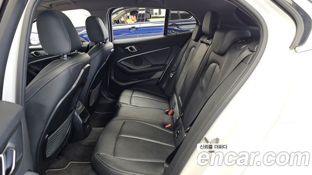 BMW 1 Series (F40) 120i Sports 2022 — фото 26