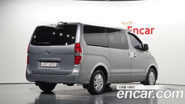 Hyundai Grand Starex 5-Seater VAN Modern 2017 — фото 2