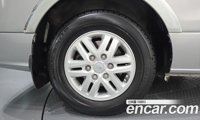 Hyundai Grand Starex 5-Seater VAN Modern 2017 — фото 5