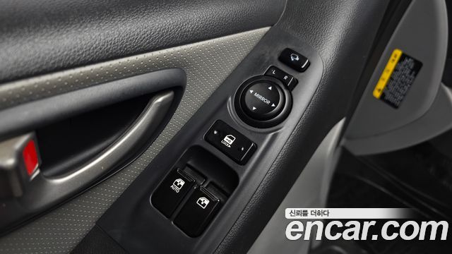Hyundai Grand Starex 5-Seater VAN Modern 2017 — фото 20