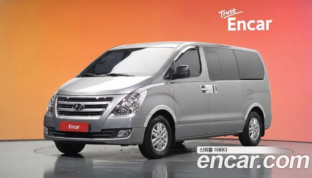 Hyundai Grand Starex 5-Seater VAN Modern 2017 — фото 1