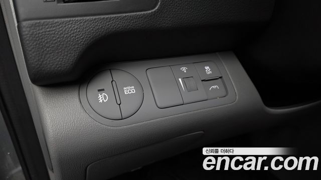 Hyundai Grand Starex 5-Seater VAN Modern 2017 — фото 28