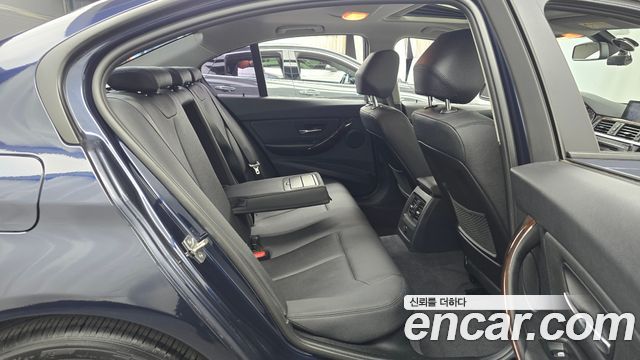 BMW 3 Series (F30) 320i 2013 — фото 16