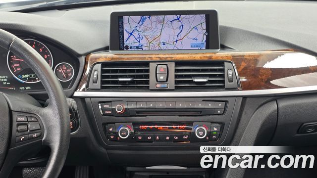 BMW 3 Series (F30) 320i 2013 — фото 18