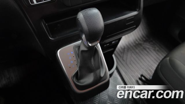 Hyundai Staria Cargo 5-Seater Smart 2022 — фото 9
