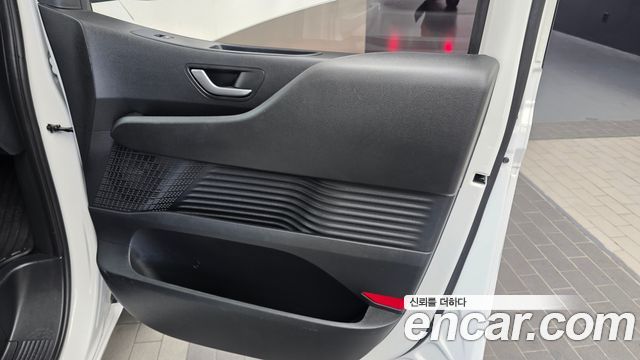 Hyundai Staria Cargo 5-Seater Smart 2022 — фото 31