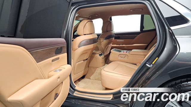 Genesis G90 (RS4) Gasoline 3.5 Turbo e-S/C AWD 2025 — фото 11