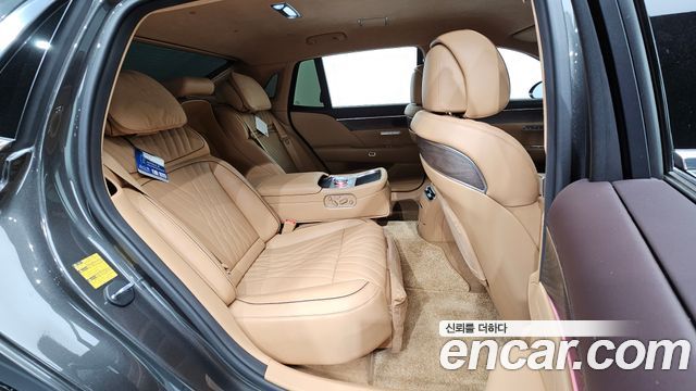 Genesis G90 (RS4) Gasoline 3.5 Turbo e-S/C AWD 2025 — фото 12