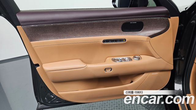 Genesis G90 (RS4) Gasoline 3.5 Turbo e-S/C AWD 2025 — фото 24