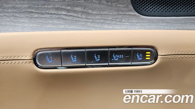 Genesis G90 (RS4) Gasoline 3.5 Turbo e-S/C AWD 2025 — фото 37
