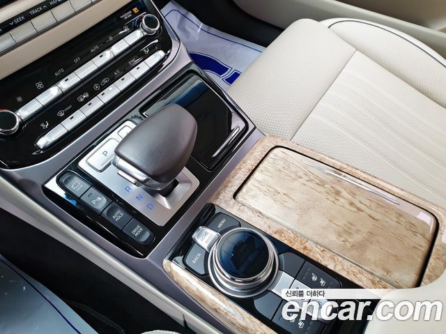 Genesis EQ900 3.8 GDI AWD Prestige 2018 — фото 18
