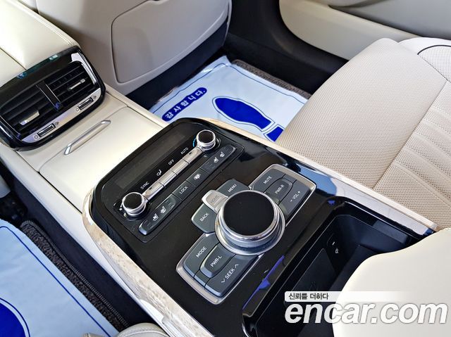 Genesis EQ900 3.8 GDI AWD Prestige 2018 — фото 19